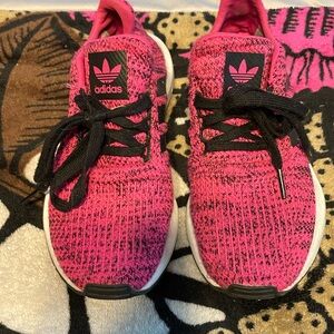Adidas ortho lite sneakers pink and black size 3.5 youth